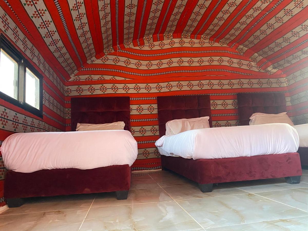 Hotel Stars Camp *