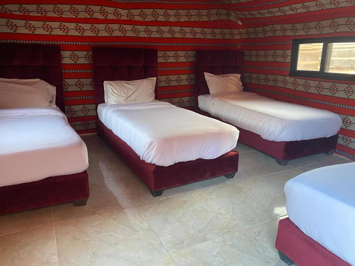 Hotel Stars Camp *